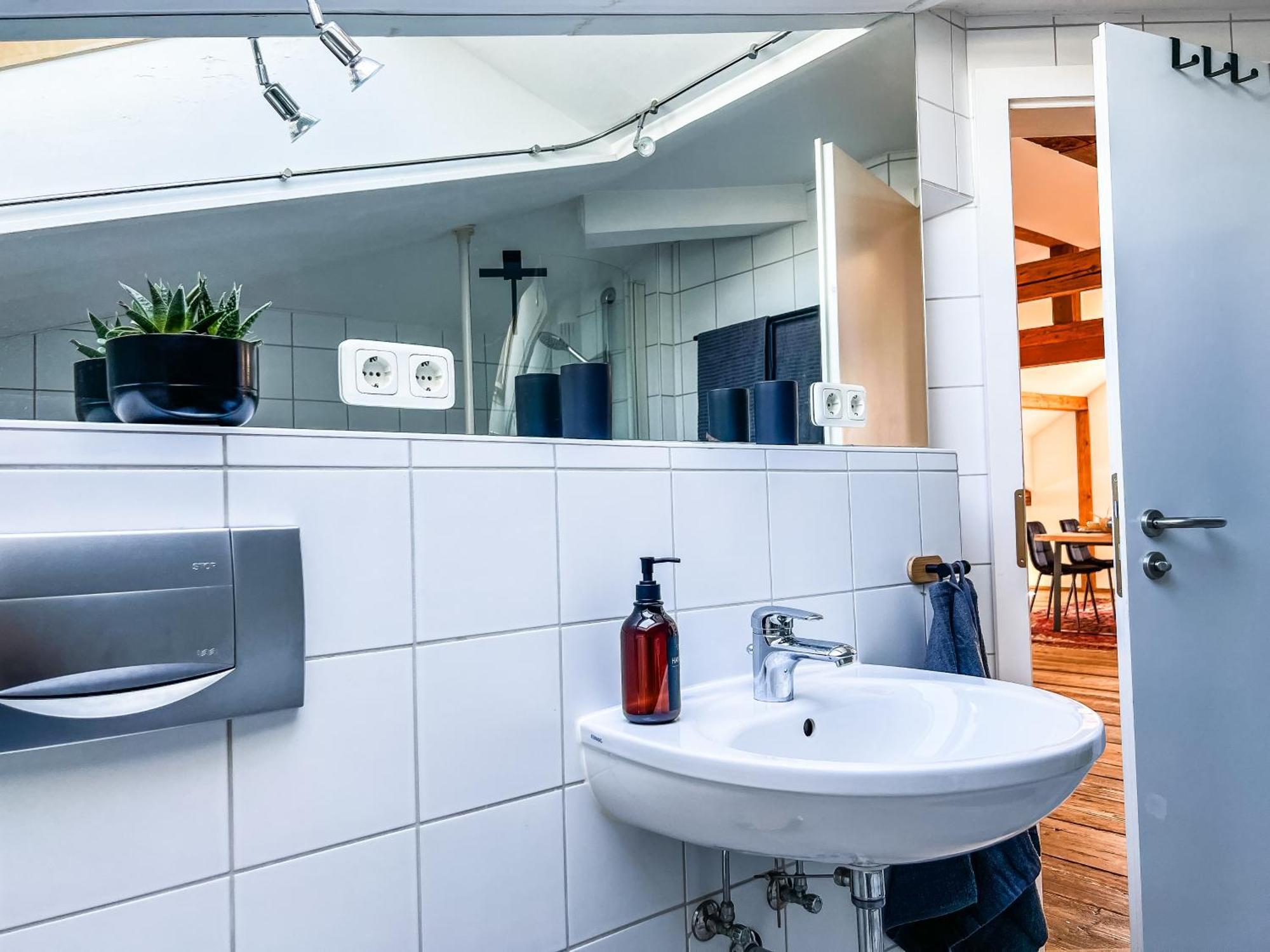 Loft-Wohnung Im Herzen Von Prien - 100M2 - Smarttv Buitenkant foto